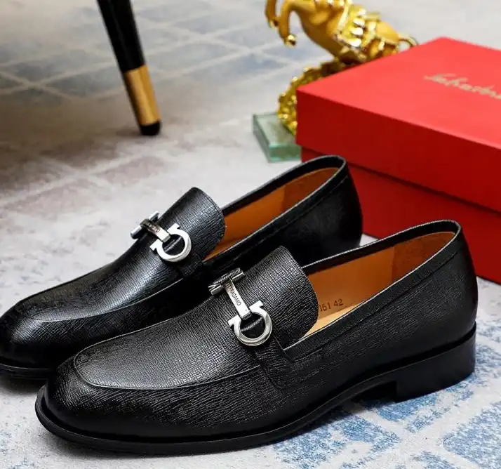 hype Ferragamo Leather Shoes