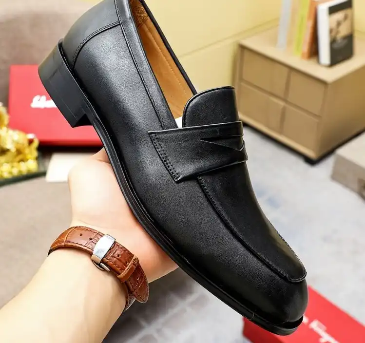 hype Ferragamo Leather Shoes