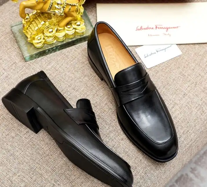 hype Ferragamo Leather Shoes