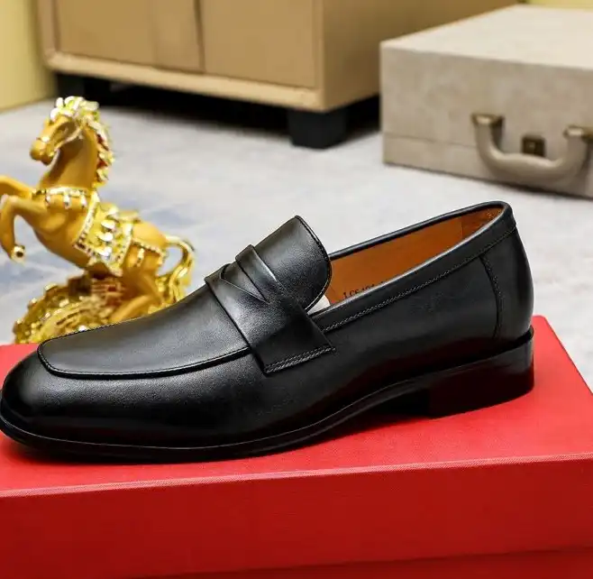 hype Ferragamo Leather Shoes