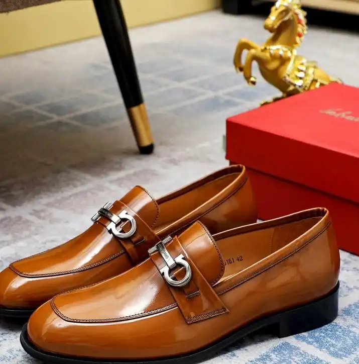 hype Ferragamo Leather Shoes