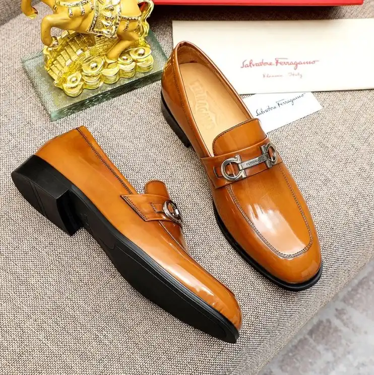 hype Ferragamo Leather Shoes