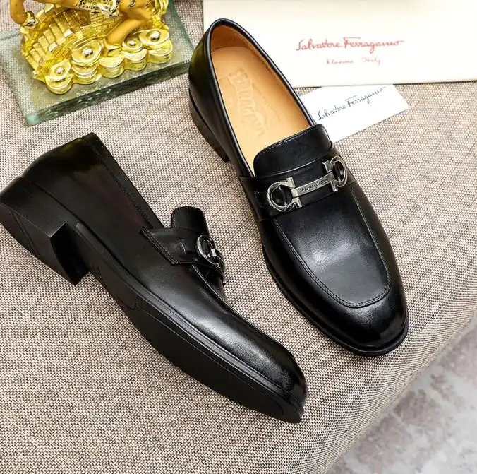 hype Ferragamo Leather Shoes