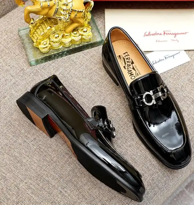 hype Ferragamo Leather Shoes