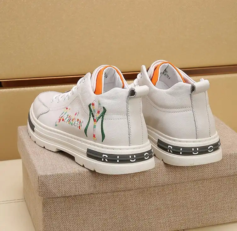 hype Gucci Sneakers