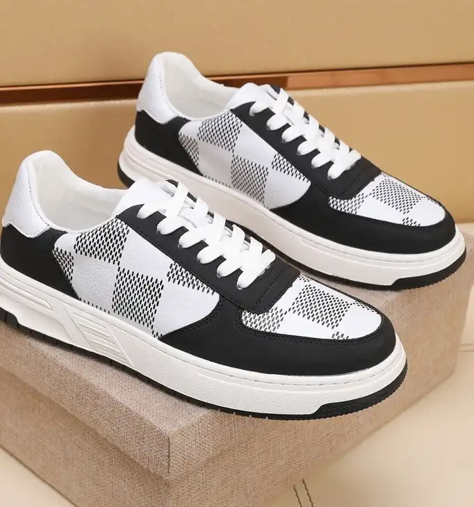 hype Louis Vuitton Sneakers