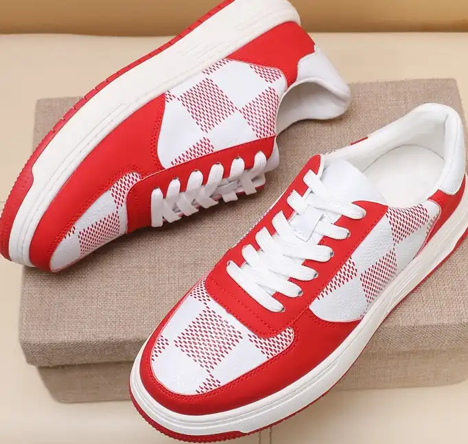 hype Louis Vuitton Sneakers