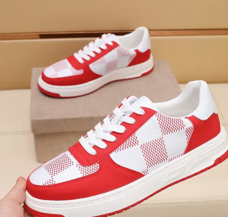 hype Louis Vuitton Sneakers