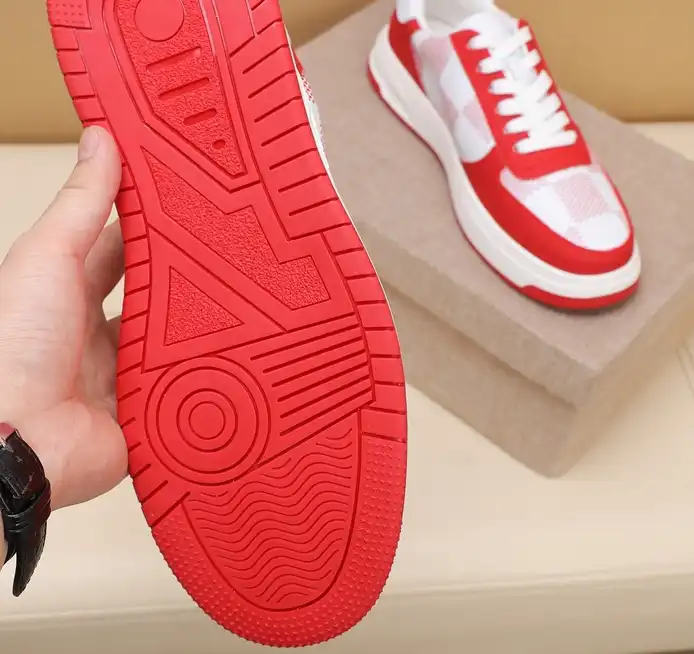 hype Louis Vuitton Sneakers