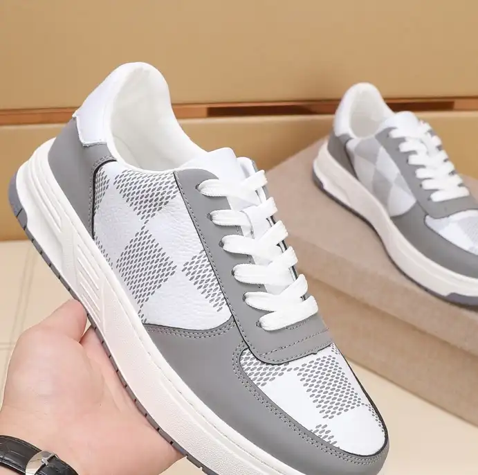 hype Louis Vuitton Sneakers