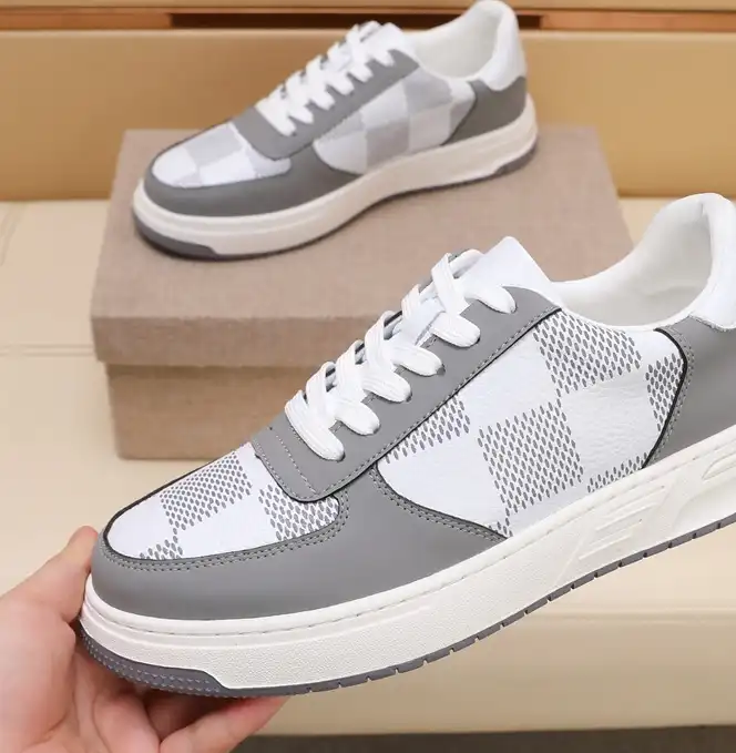 hype Louis Vuitton Sneakers