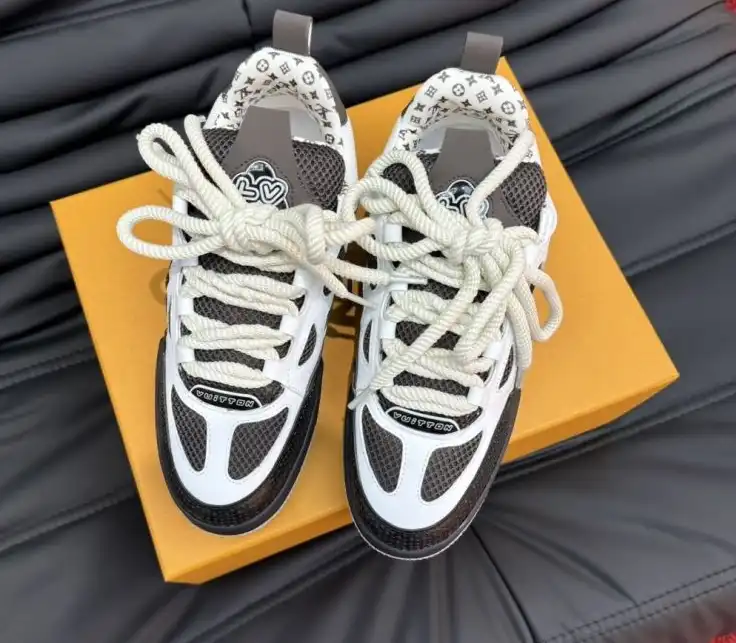 hype Louis Vuitton Sneakers