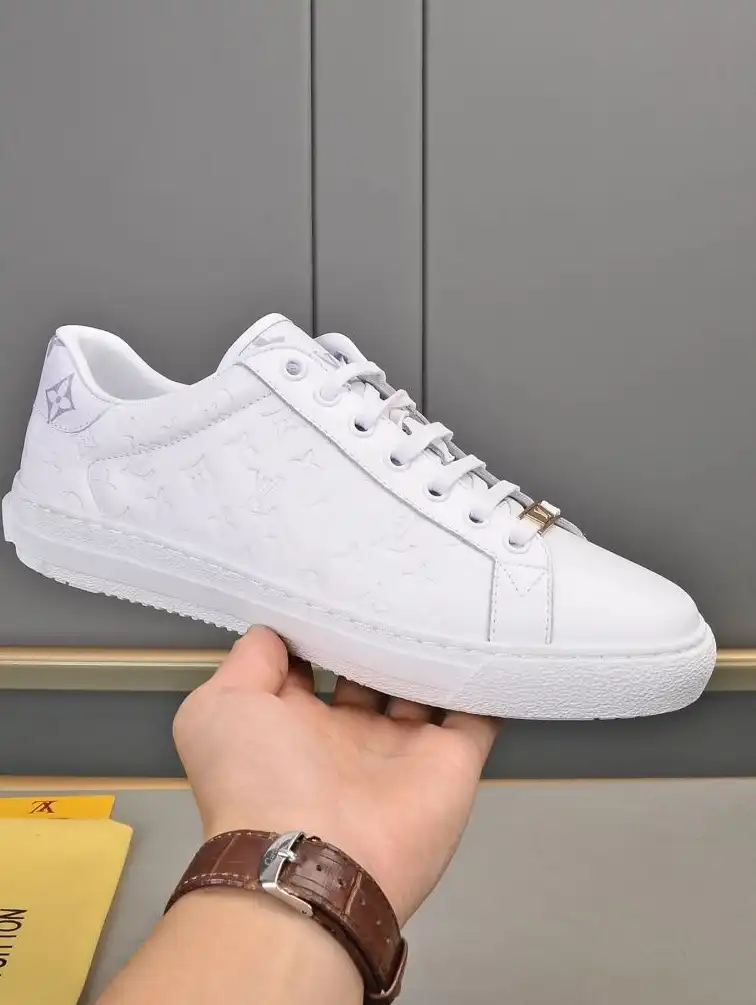 hype Louis Vuitton Sneakers