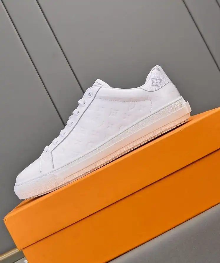 hype Louis Vuitton Sneakers