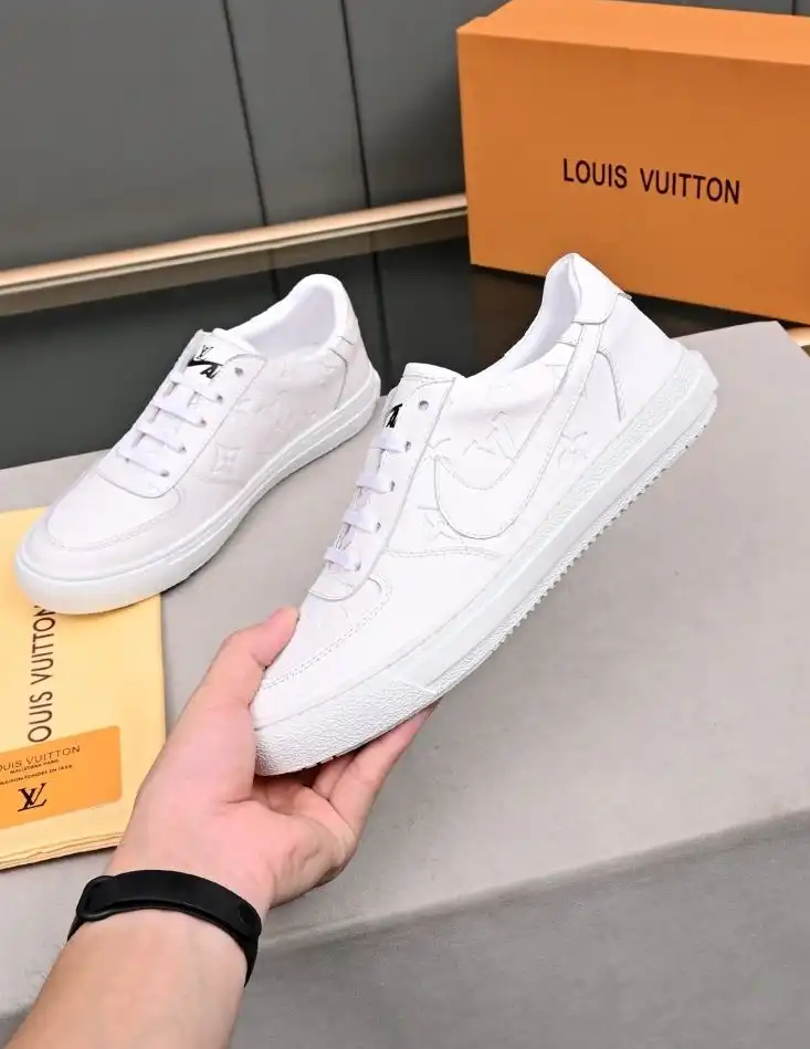 hype Louis Vuitton Sneakers