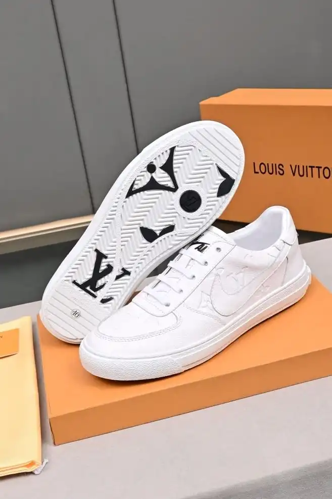 hype Louis Vuitton Sneakers