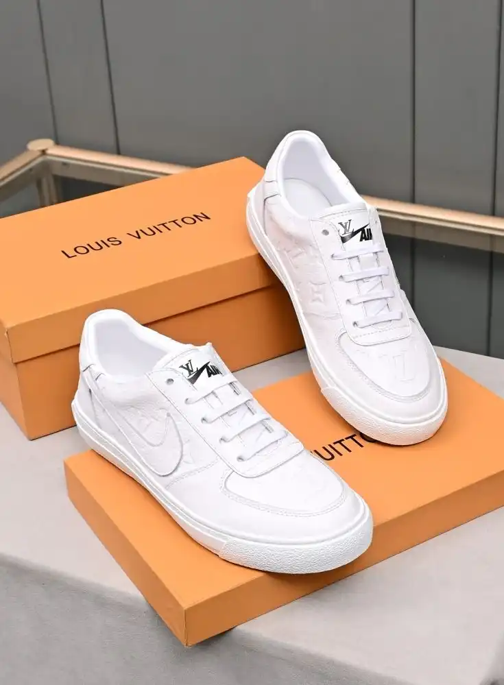 hype Louis Vuitton Sneakers