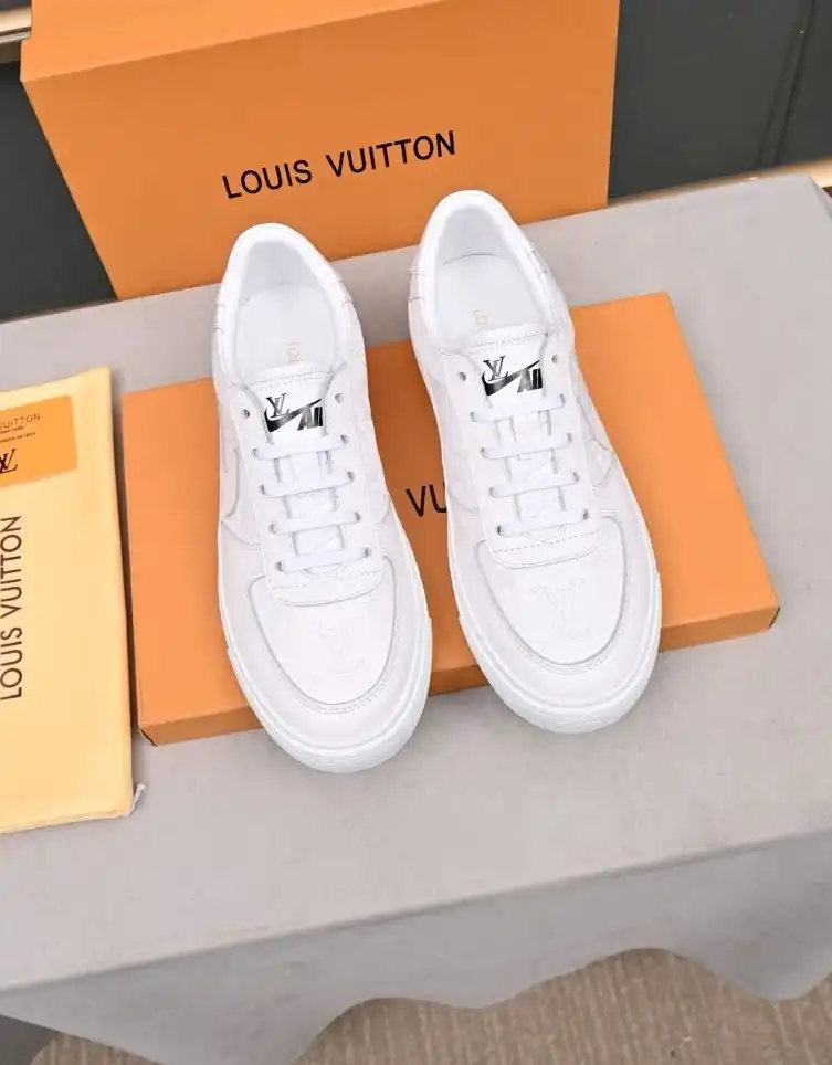 hype Louis Vuitton Sneakers