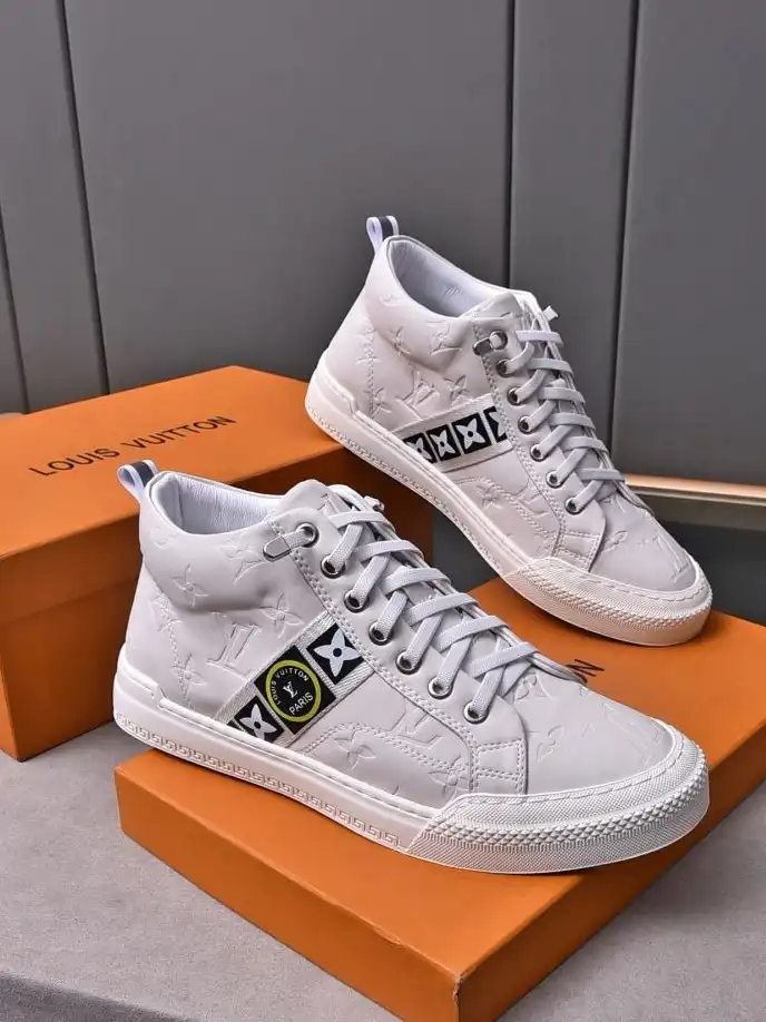 hype Louis Vuitton Sneakers