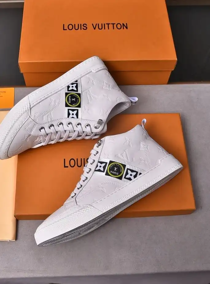 hype Louis Vuitton Sneakers