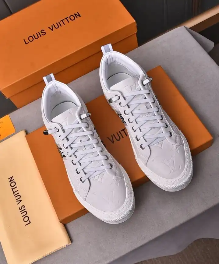 hype Louis Vuitton Sneakers