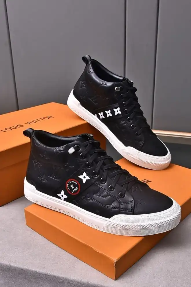 hype Louis Vuitton Sneakers