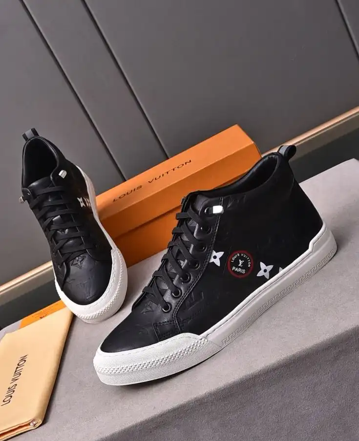 hype Louis Vuitton Sneakers