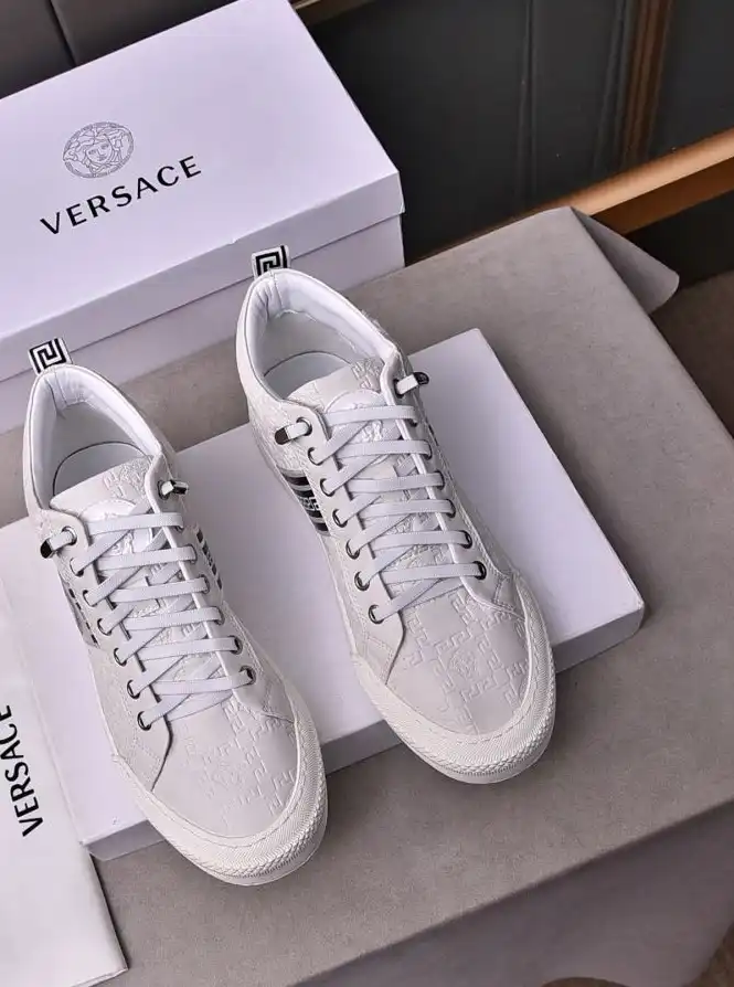 hype Givenchy Sneakers