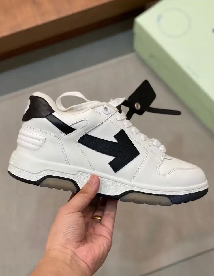 hype Off-White Sneakers