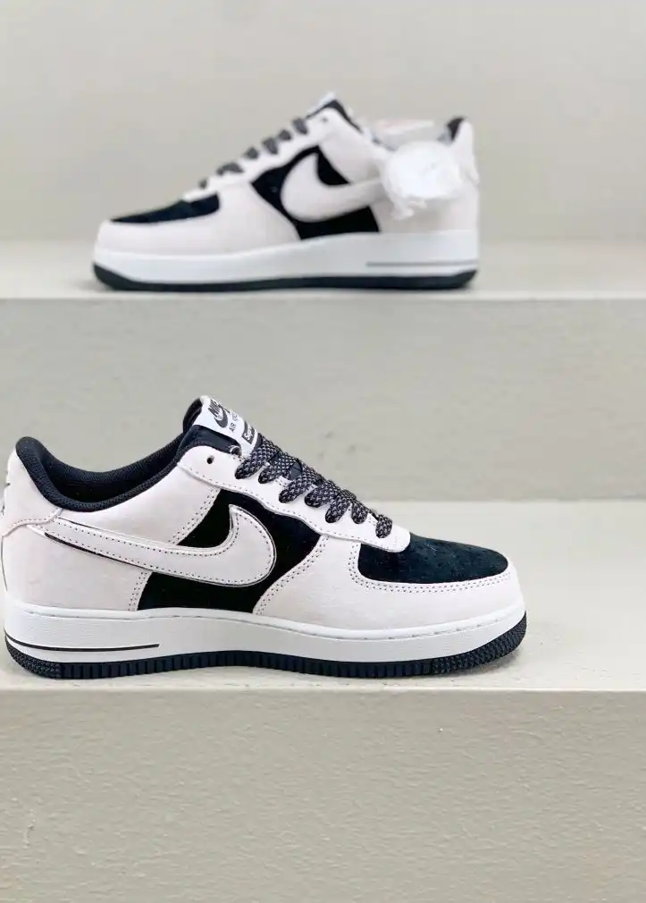 hype Nike Sneakers