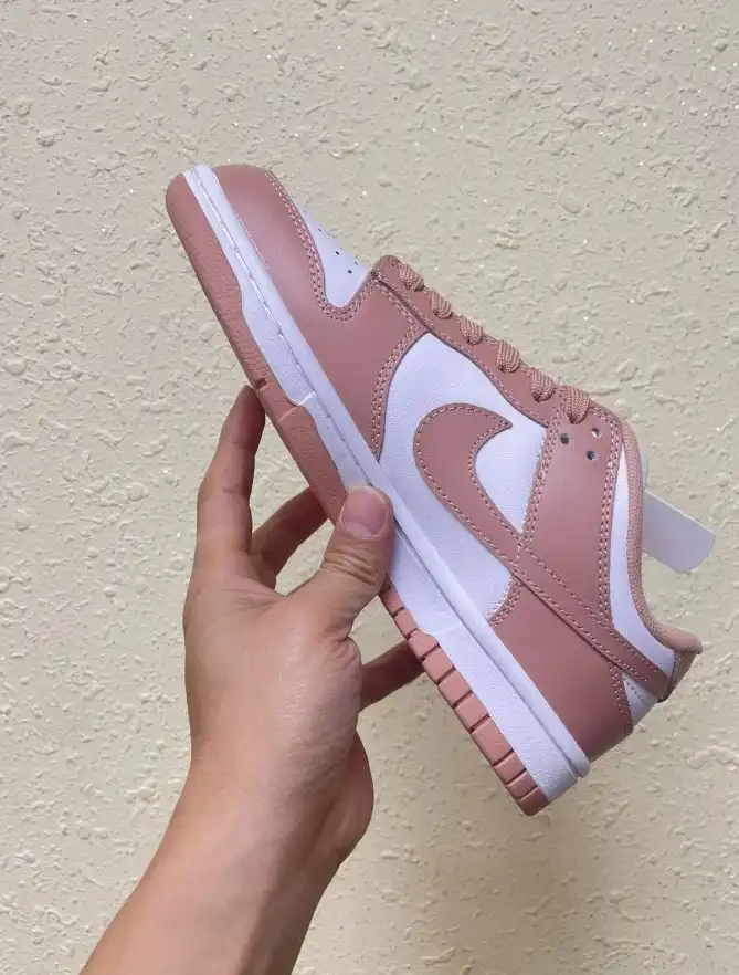 hype Nike Sneakers