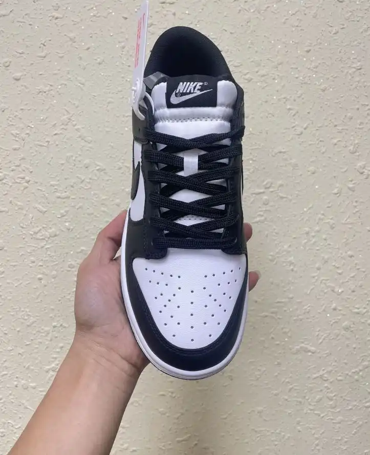 hype Nike Sneakers