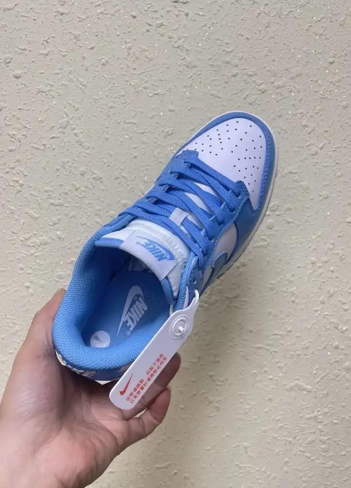 hype Nike Sneakers