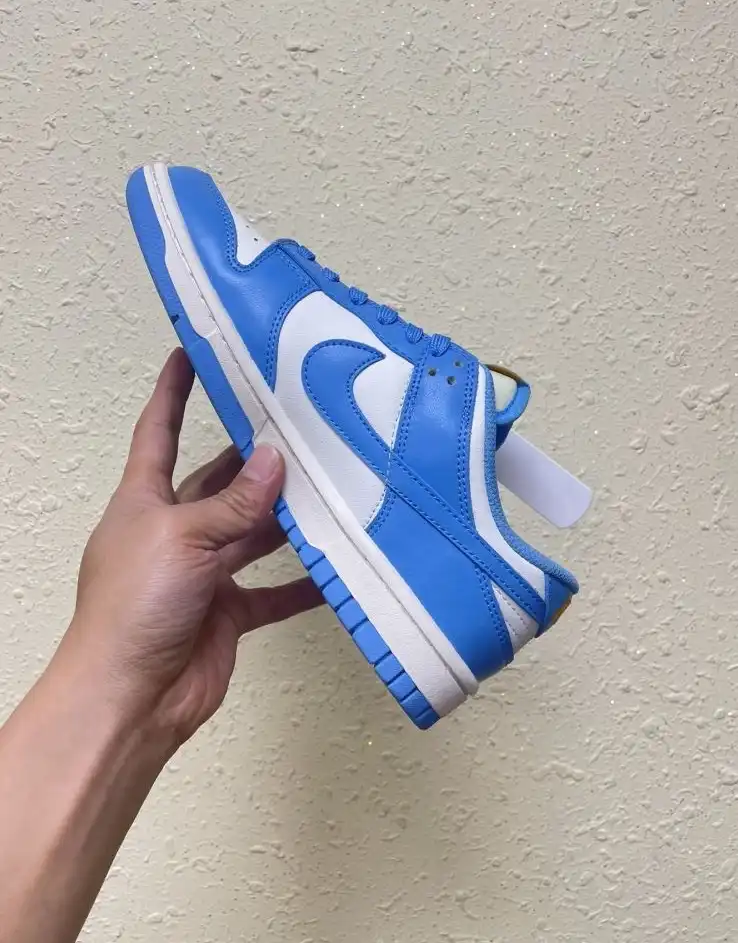 hype Nike Sneakers