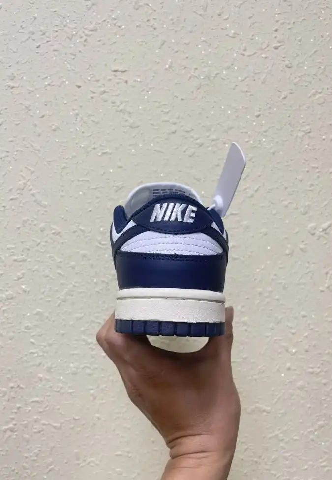 hype Nike Sneakers