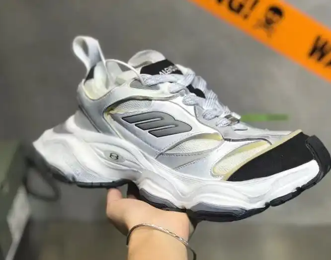 hype Balenciaga Sneakers