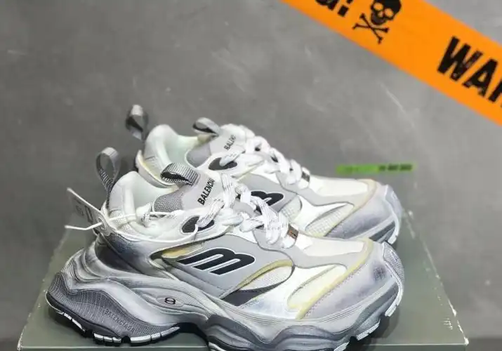 hype Balenciaga Sneakers