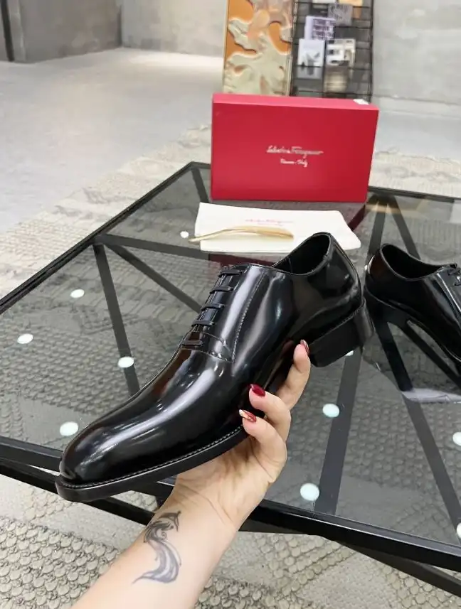 hype Ferragamo Leather Shoes