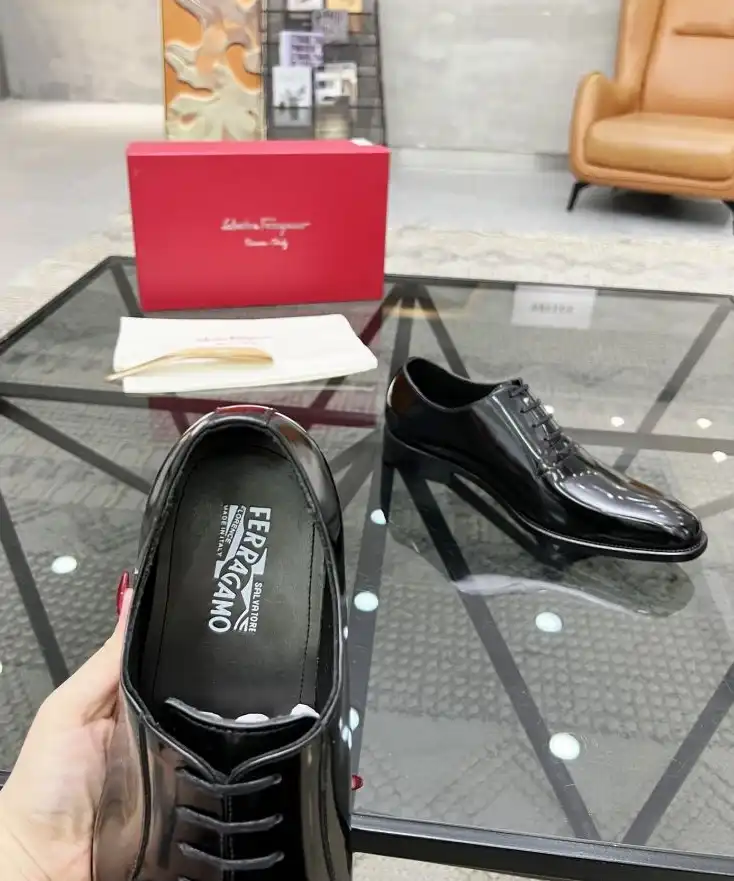 hype Ferragamo Leather Shoes