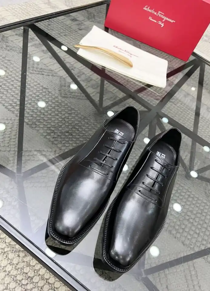 hype Ferragamo Leather Shoes