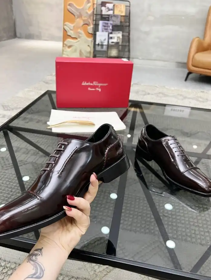 hype Ferragamo Leather Shoes