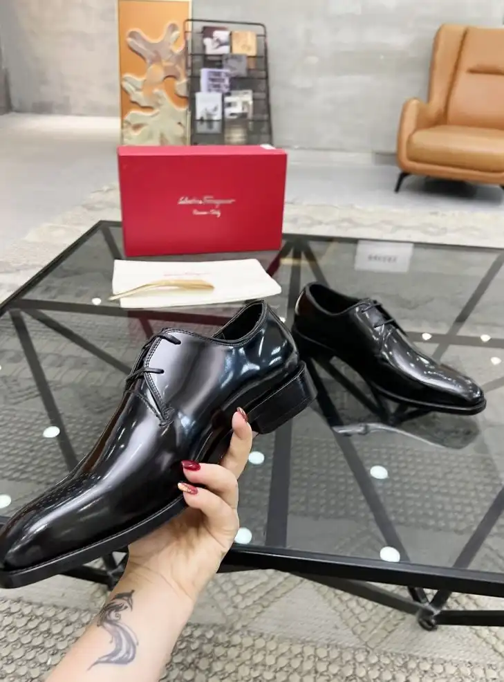 hype Ferragamo Leather Shoes