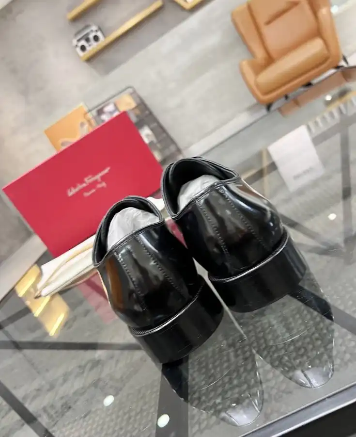 hype Ferragamo Leather Shoes