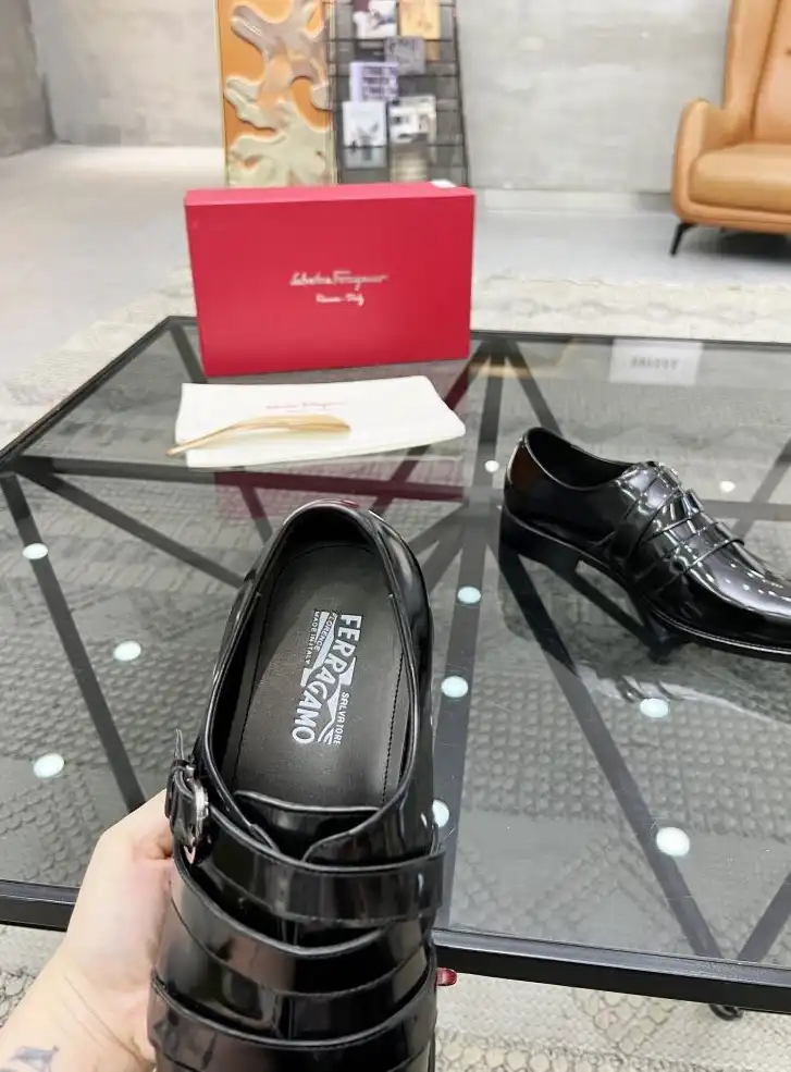 hype Ferragamo Leather Shoes