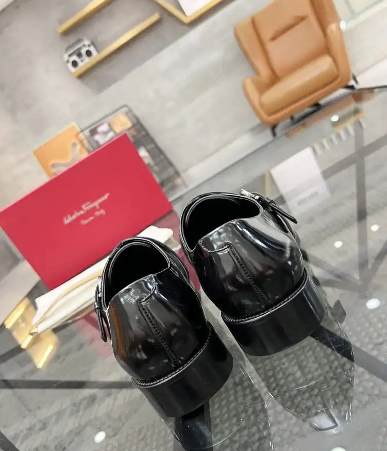 hype Ferragamo Leather Shoes