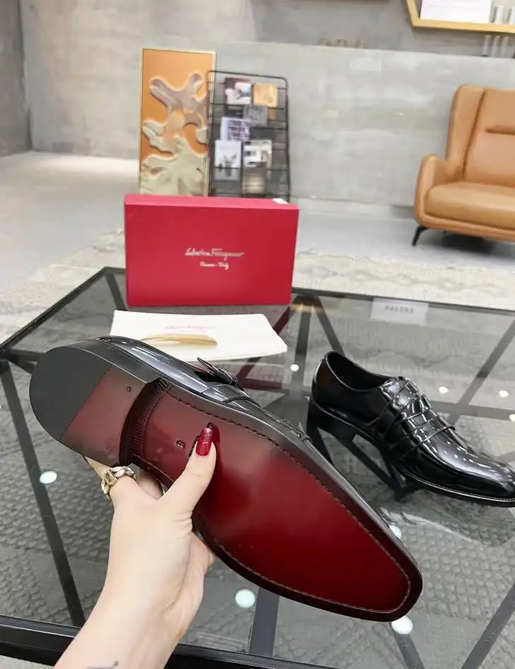 hype Ferragamo Leather Shoes