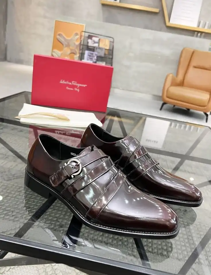 hype Ferragamo Leather Shoes