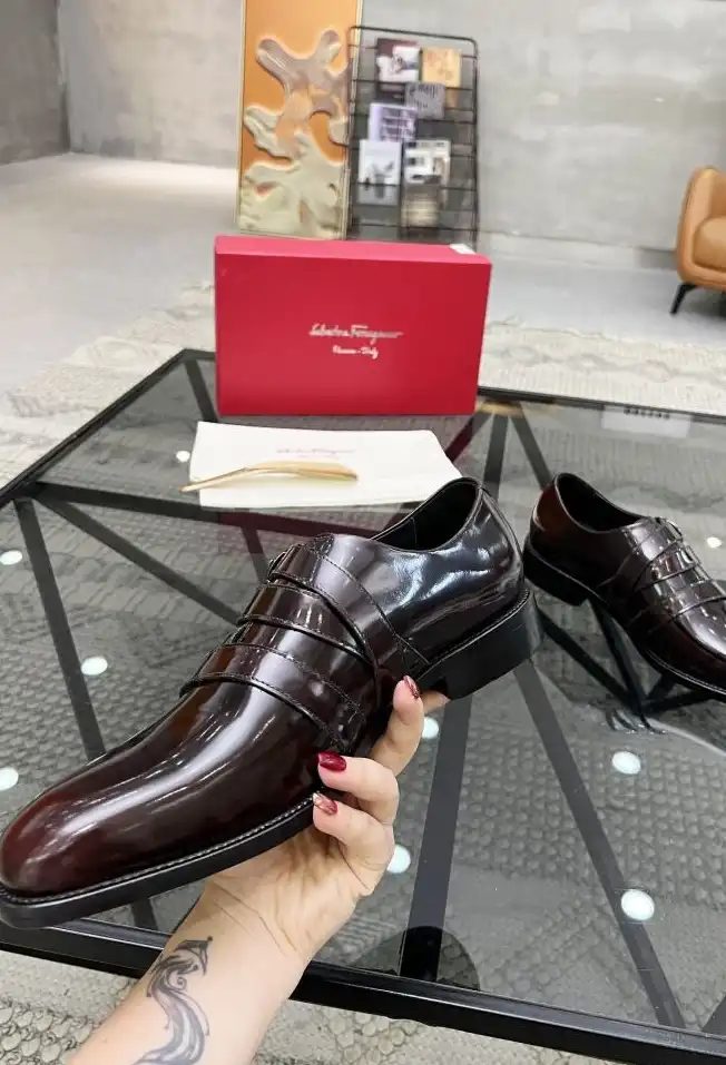 hype Ferragamo Leather Shoes