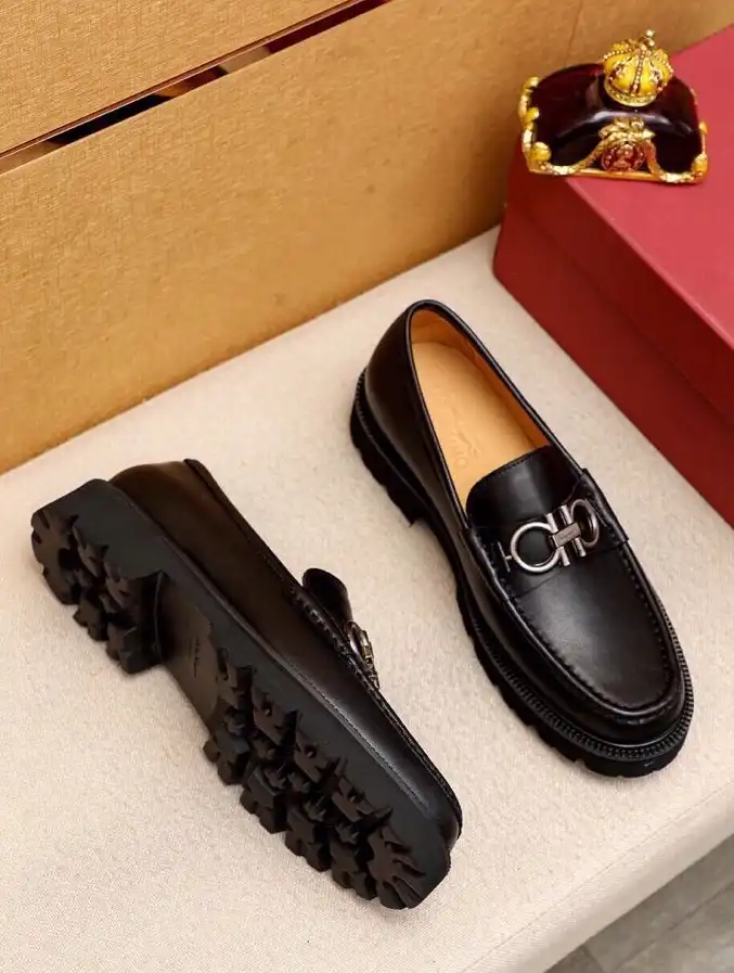 hype Ferragamo Leather Shoes