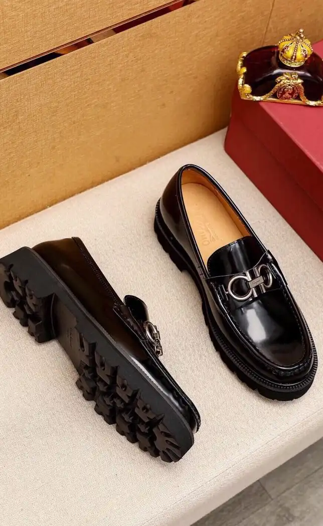 hype Ferragamo Leather Shoes